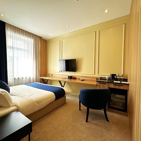 Ulaanbaatar Hotel Екстер'єр фото