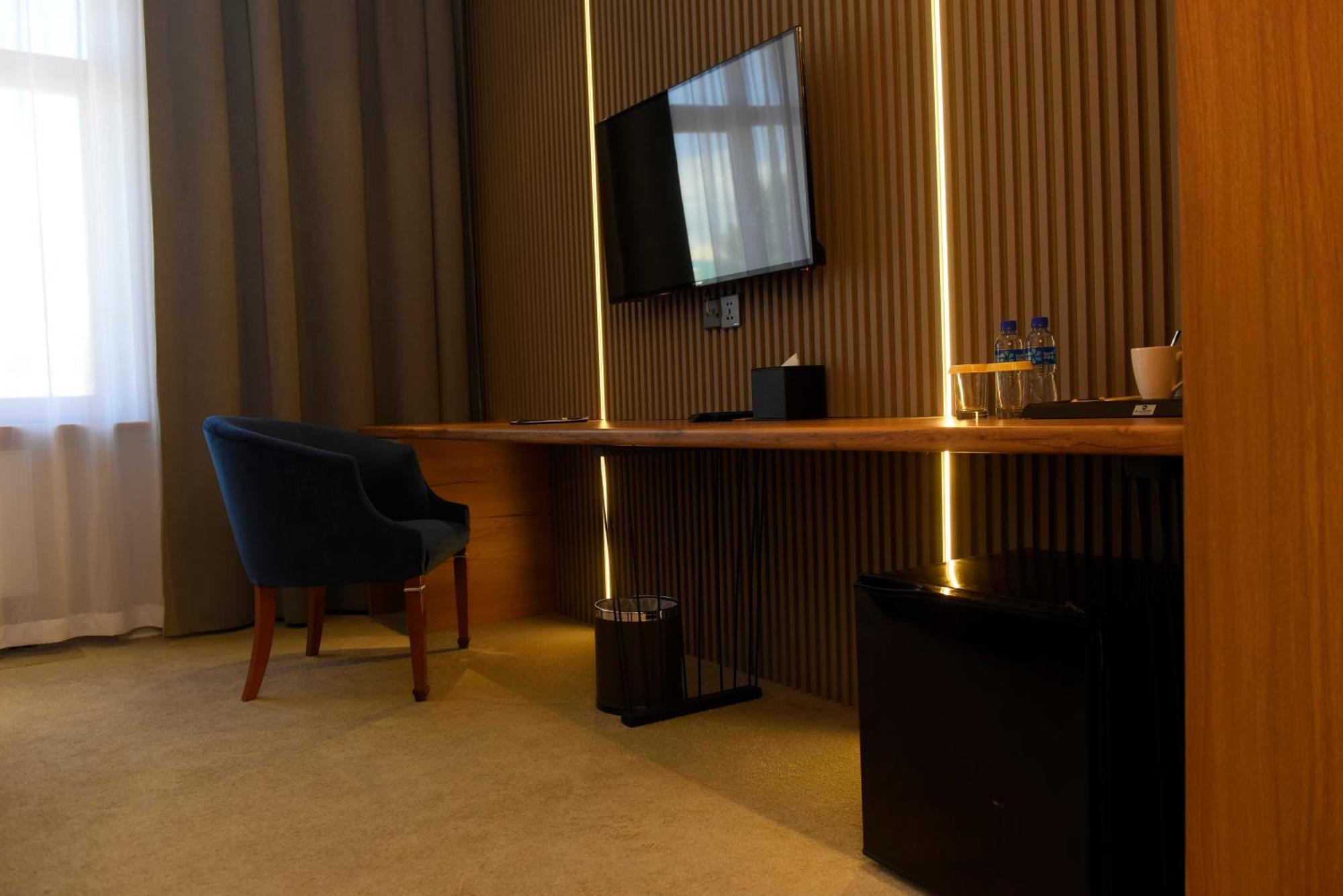 Ulaanbaatar Hotel Екстер'єр фото