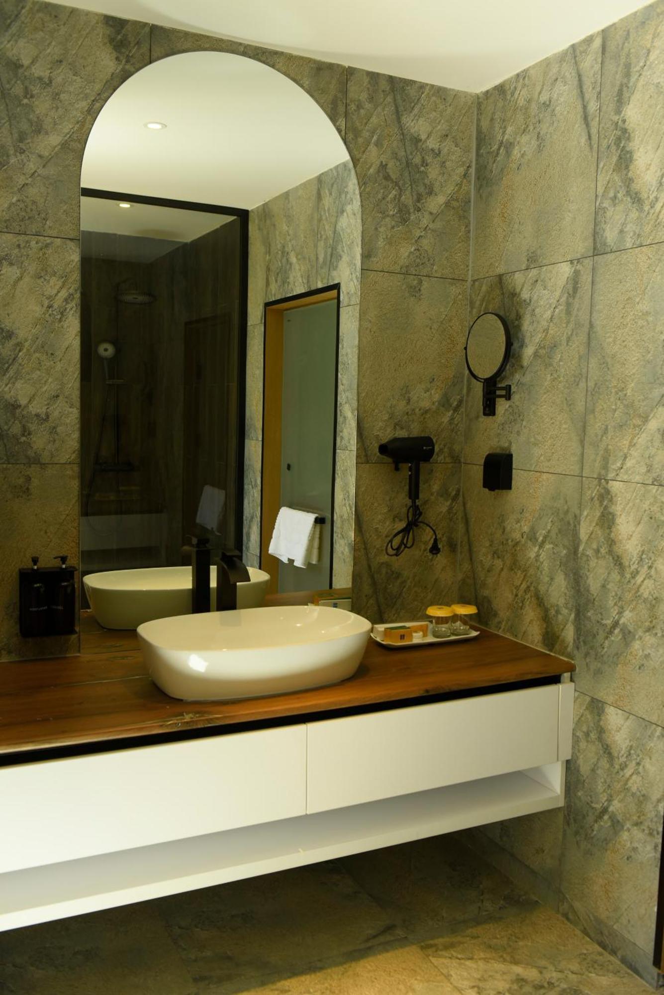 Ulaanbaatar Hotel Екстер'єр фото