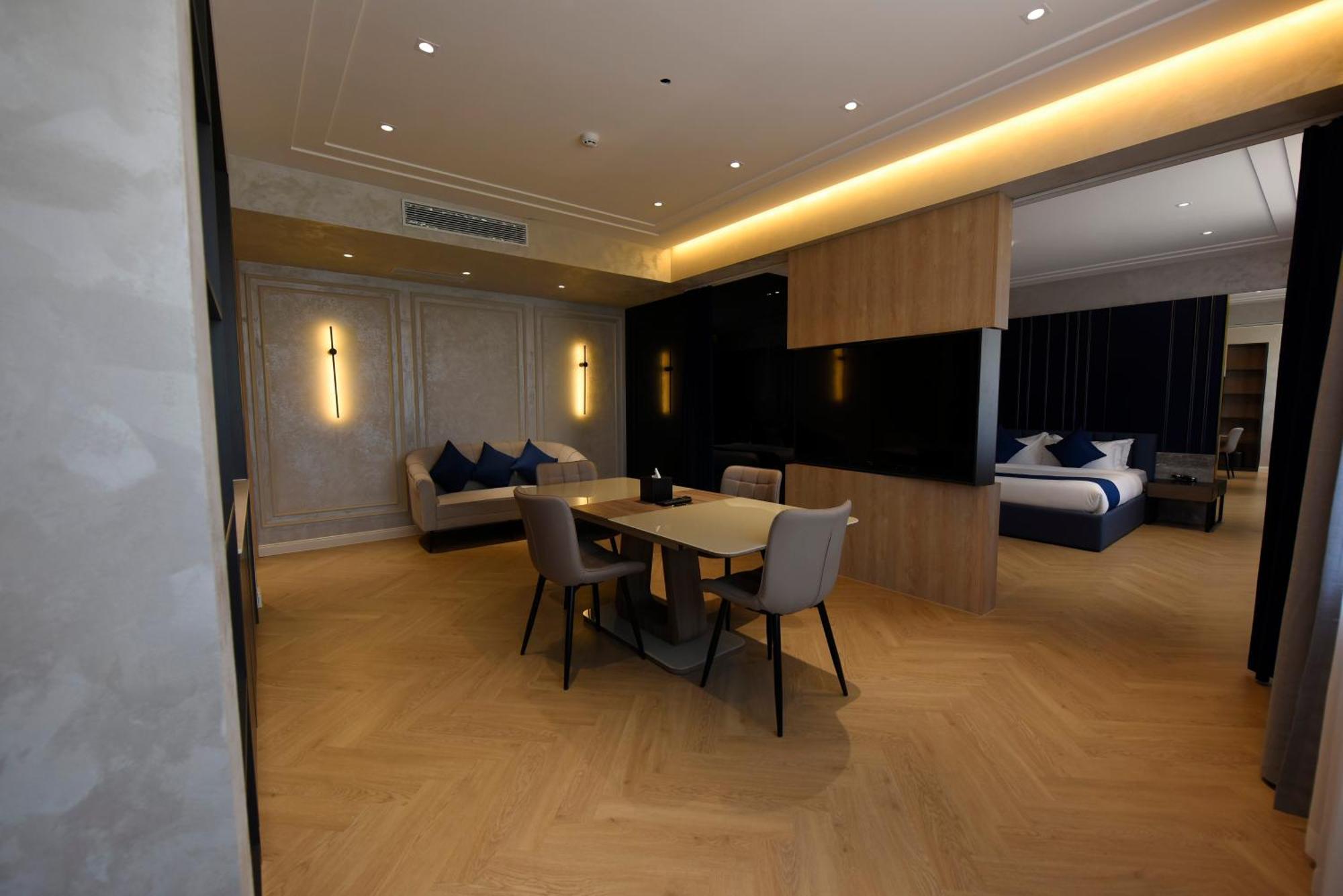 Ulaanbaatar Hotel Екстер'єр фото