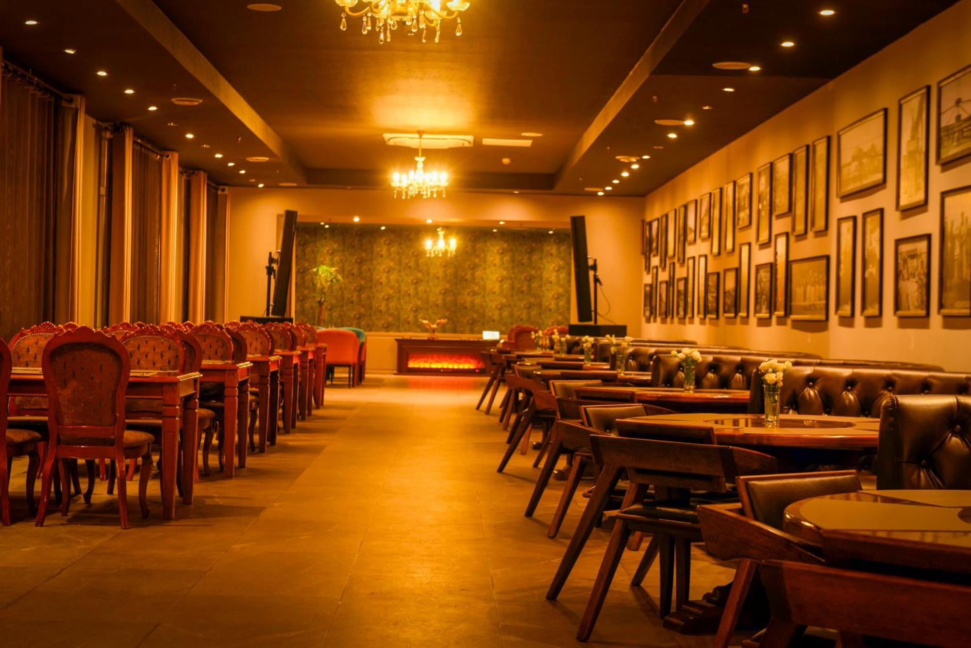Ulaanbaatar Hotel Екстер'єр фото
