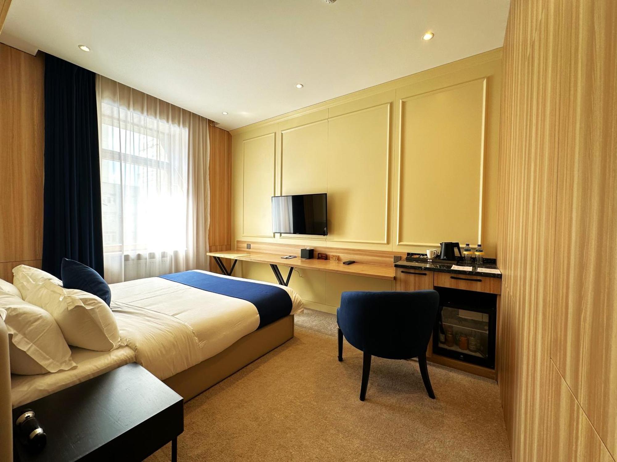 Ulaanbaatar Hotel Екстер'єр фото